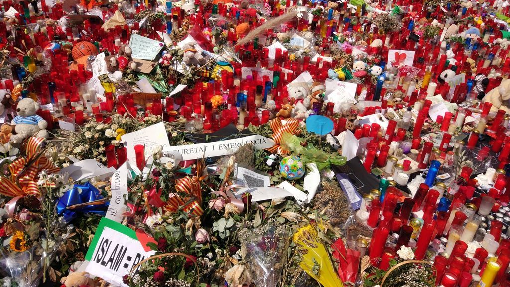 La Audiencia Nacional abre juicio a los tres supuestos yihadistas de la célula que atentó en Cataluña en 2017 La Audiencia Nacional abre juicio a los tres supuestos yihadistas de la célula que atentó en Cataluña en 2017