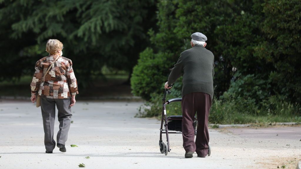 Un total de 164 dependientes mueren al día sin recibir atención, según directores de Servicios Sociales Un total de 164 dependientes mueren al día sin recibir atención, según directores de Servicios Sociales