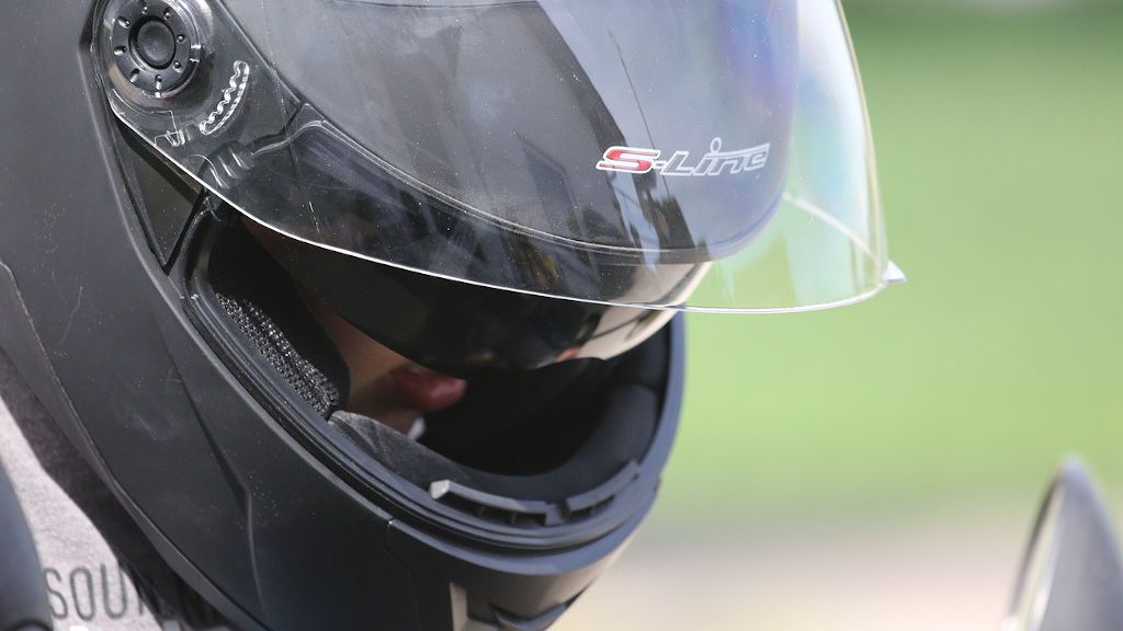 Cascos con aire acondicionado para que el calor no sea un problema en verano