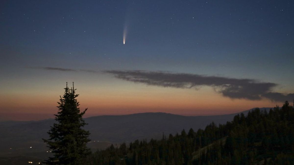 Neowise, el cometa más brillante de los últimos años, surca los cielos durante este mes de julio