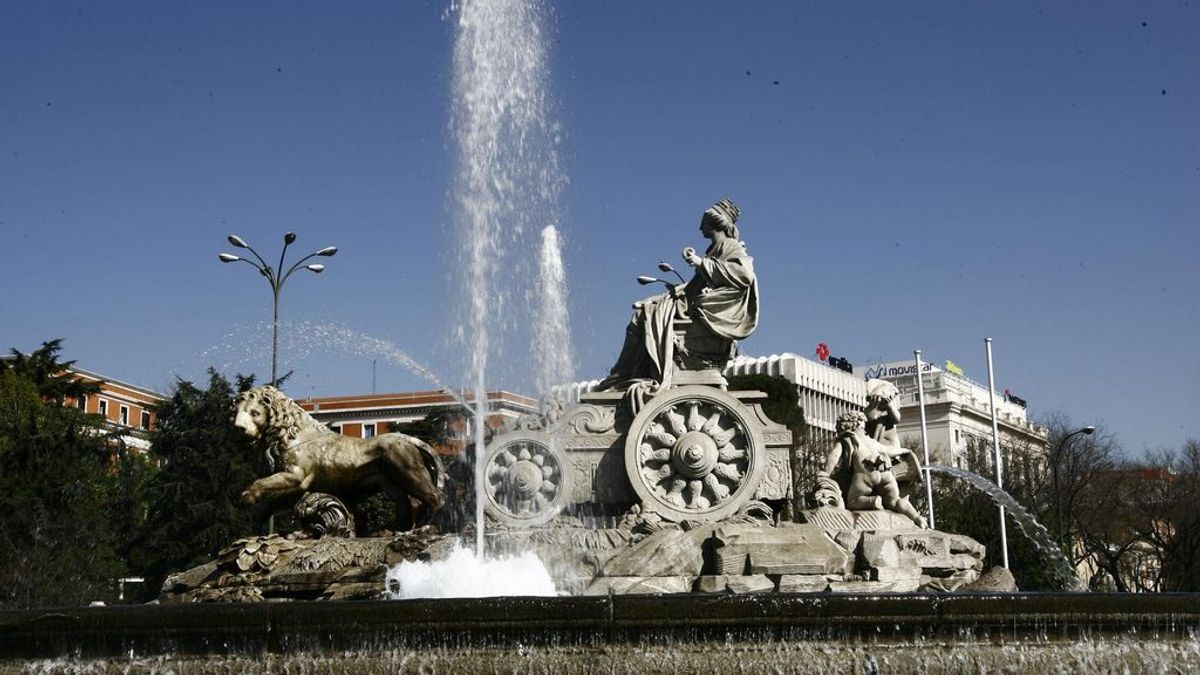 Almeida estudia el aforo de Cibeles para que aficionados del Real Madrid acudan si ganan la Liga Almeida estudia el aforo de Cibeles para que aficionados del Real Madrid acudan si ganan la Liga