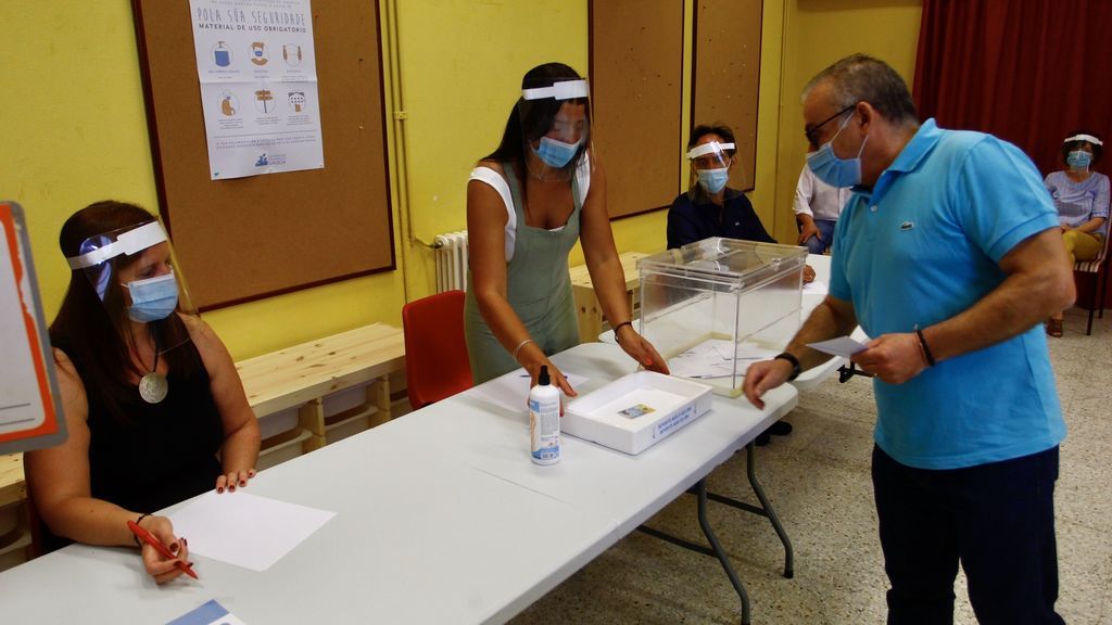Más de cien brotes de coronavirus activos en España en la antesala del 12J Más de cien brotes de coronavirus activos en España en la antesala del 12J