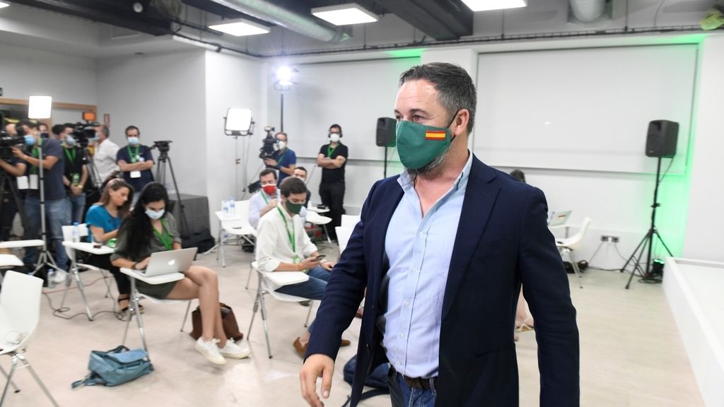 Noche electoral 12J: Feijóo consigue su cuarta mayoría absoluta y Urkullu mejora con tres escaños más, en imágenes