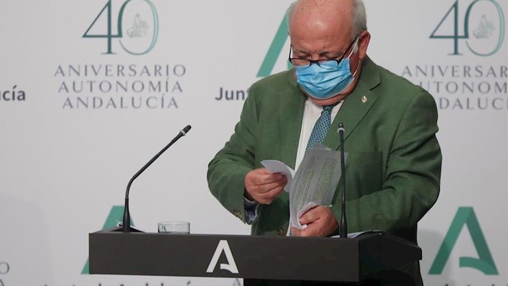 Multas para quien no lleve la mascarilla obligatoria, y limitación en velatorios: las nuevas medidas de Andalucía para frenar los rebrotes Multas para quien no lleve la mascarilla obligatoria, y limitación en velatorios: las nuevas medidas de Andalucía para frenar los rebrotes
