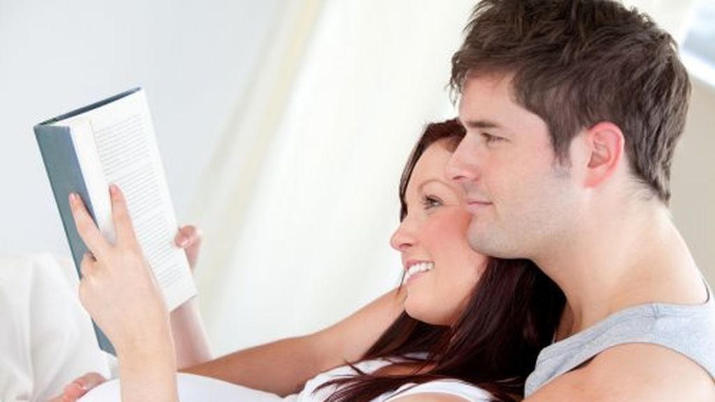 También, podréis leerle juntos y será una manera de que el padre se involucre en la maternidad.