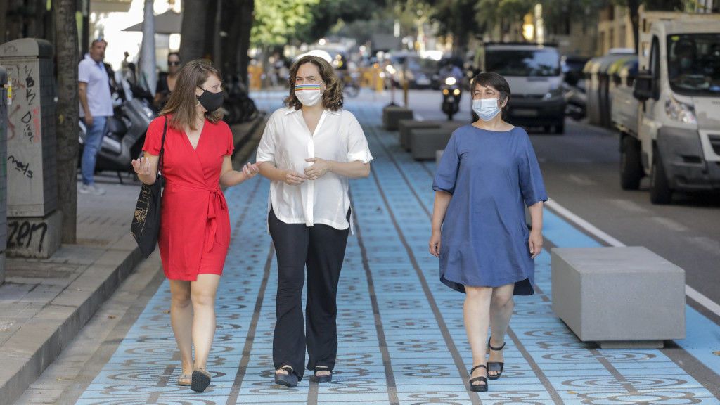 Barcelona triplica sus nuevos positivos en una semana y activa las alarmas del Ayuntamiento Barcelona triplica sus nuevos positivos en una semana y activa las alarmas del Ayuntamiento
