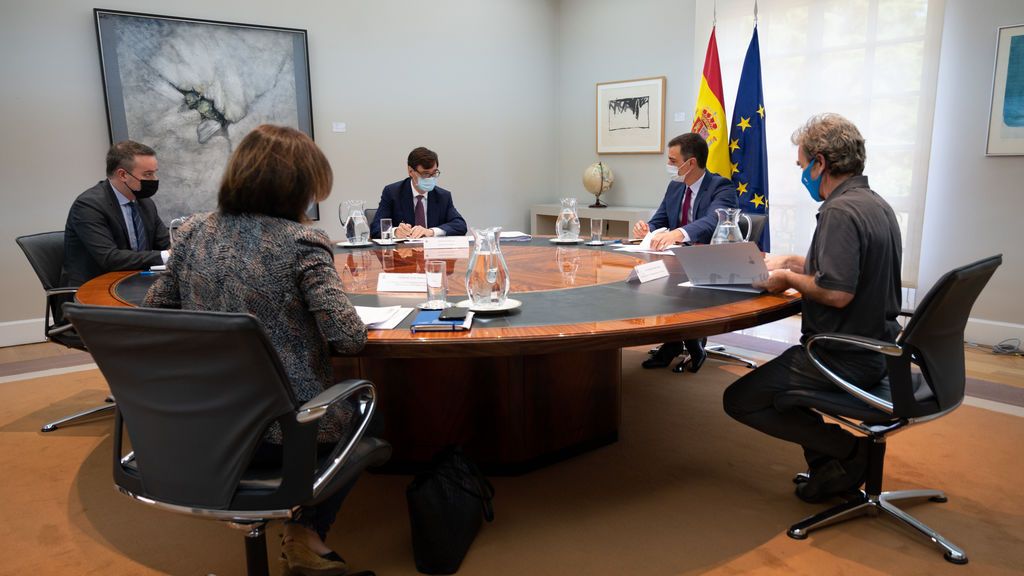 El Gobierno no se plantea imponer el estado de alarma por los rebrotes en Cataluña El Gobierno no se plantea imponer el estado de alarma por los rebrotes en Cataluña