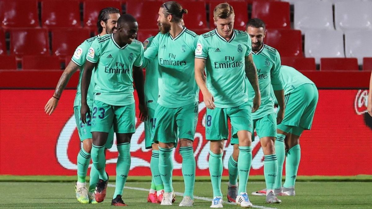El Madrid pide a sus aficionados que no vayan a celebrar a Cibeles en caso de ganar la Liga El Madrid pide a sus aficionados que no vayan a celebrar a Cibeles en caso de ganar la Liga