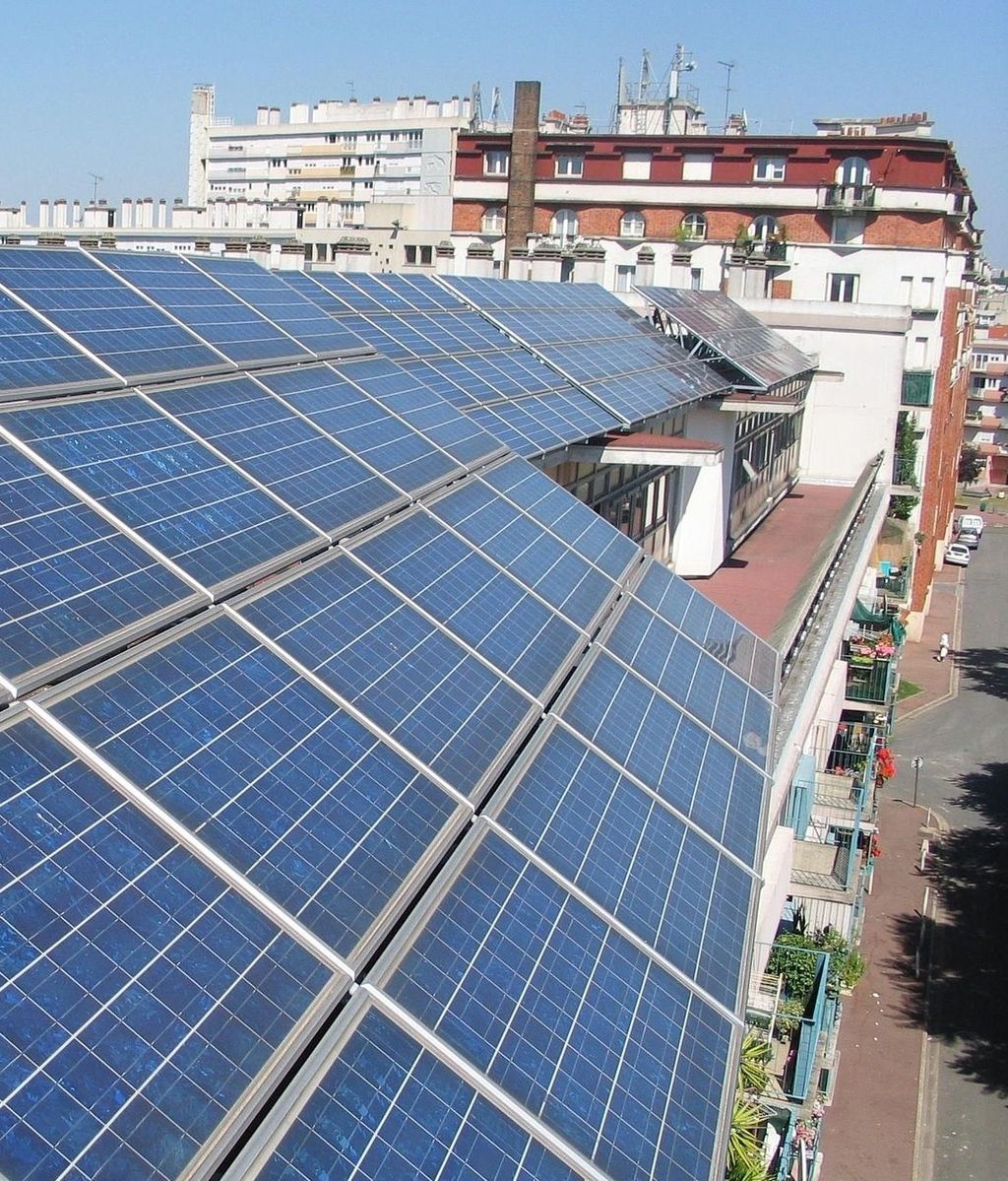 Ocho de cada diez ciudadanos está considerando la idea de instalar placas solares fotovoltaicas en los tejados de sus viviendas