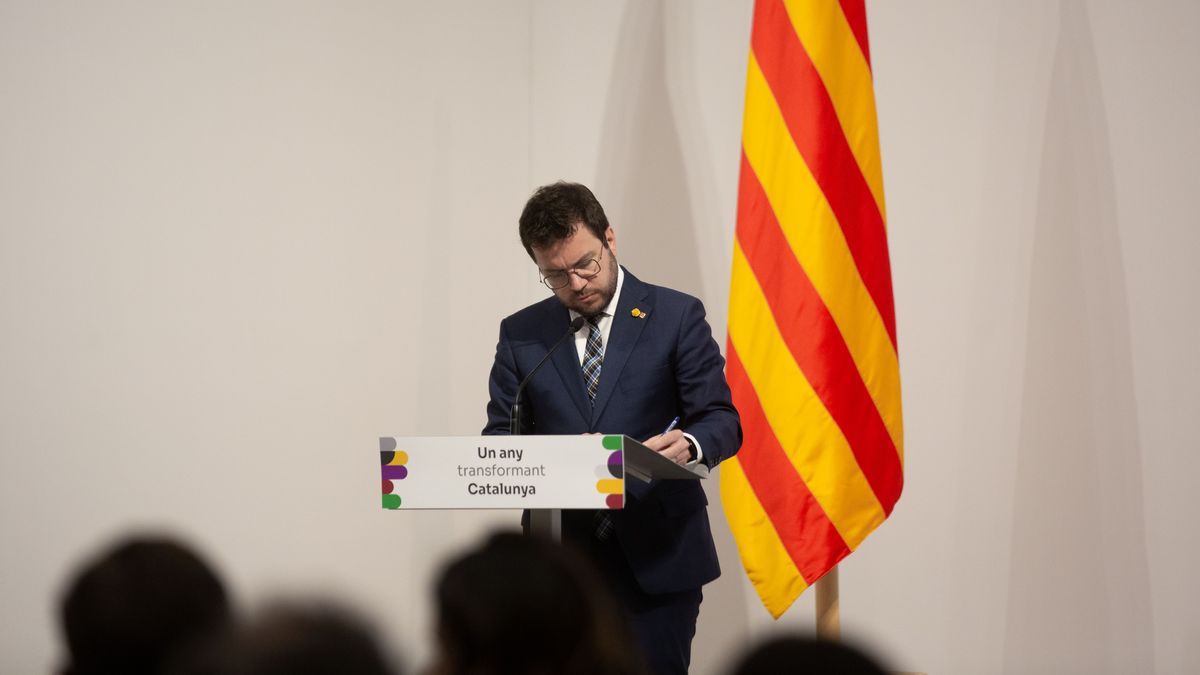 El president de la Generalitat de Cataluña, Pere Aragonès, durante una rueda de prensa en la Palau de la Generalitat, a 24 de mayo de 2022 El president de la Generalitat de Cataluña, Pere Aragonès, durante una rueda de prensa en la Palau de la Generalitat, a 24 de mayo de 2022