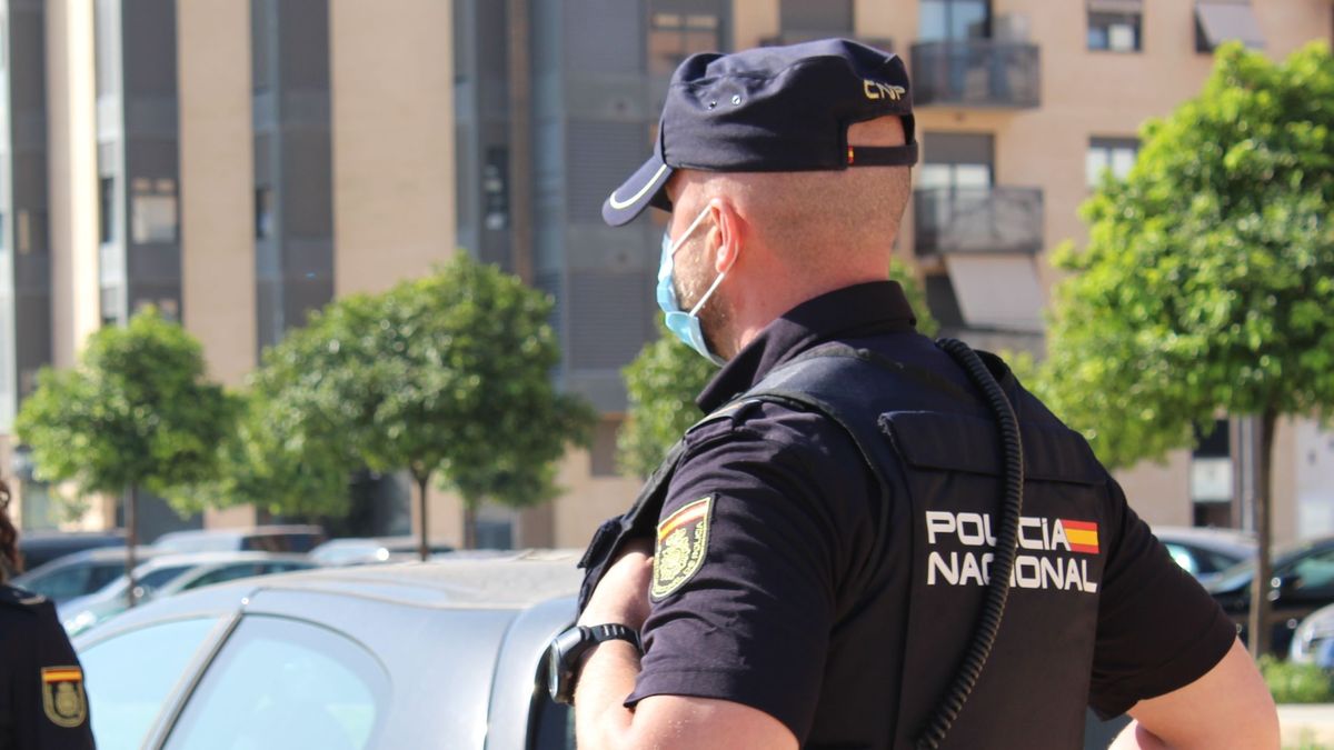 Estrangula a su madre en Sevilla Estrangula a su madre en Sevilla