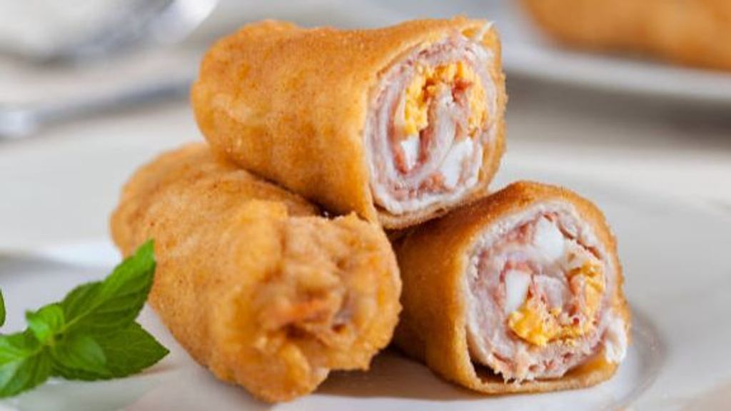Flamenquines, typical snack from the Spanish cities of Cordoba and Jaen.