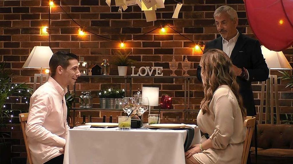 María y Marc en 'First Dates'