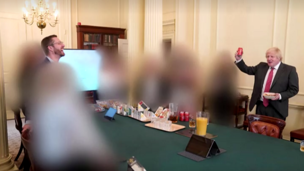 El informe final sobre las fiestas prohibidas en Downing Street exige "responsabilidades" al Gobierno