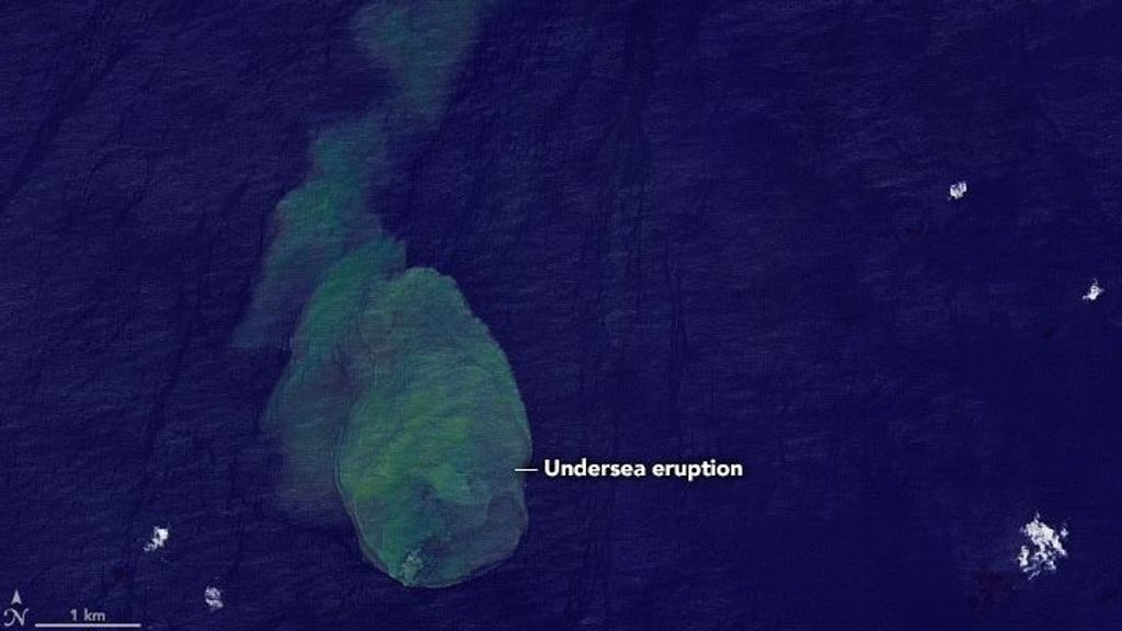 Erupción del volcán Kavachi 14 de mayo 2022