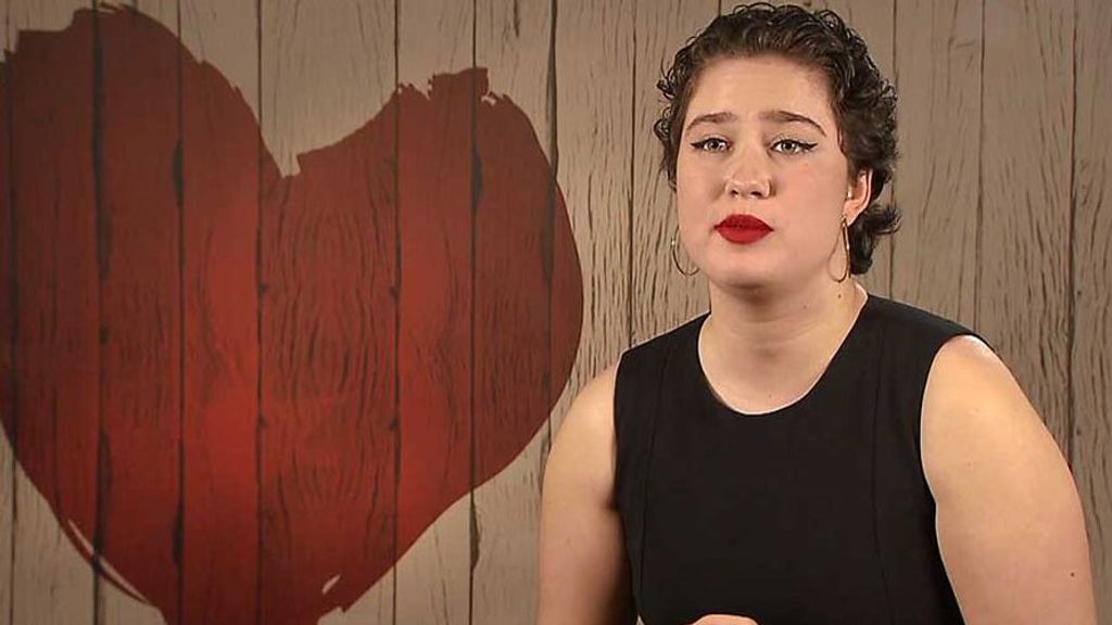 Isa quiere ser azafata de vuelo: “Me da miedo el despegue, me hago pis encima”