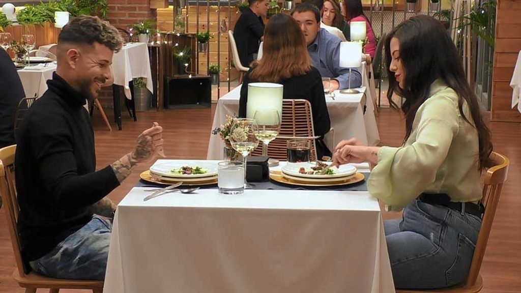 Julio y Cristina durante su paso por 'First Dates'
