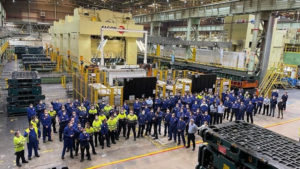 Trabajadores de Ford Almussafes en la factoría durante un paro - Archivo