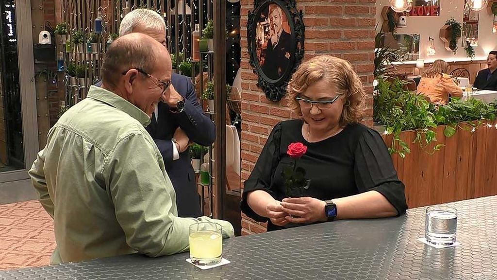 Antonio y Olaya en 'First Dates'