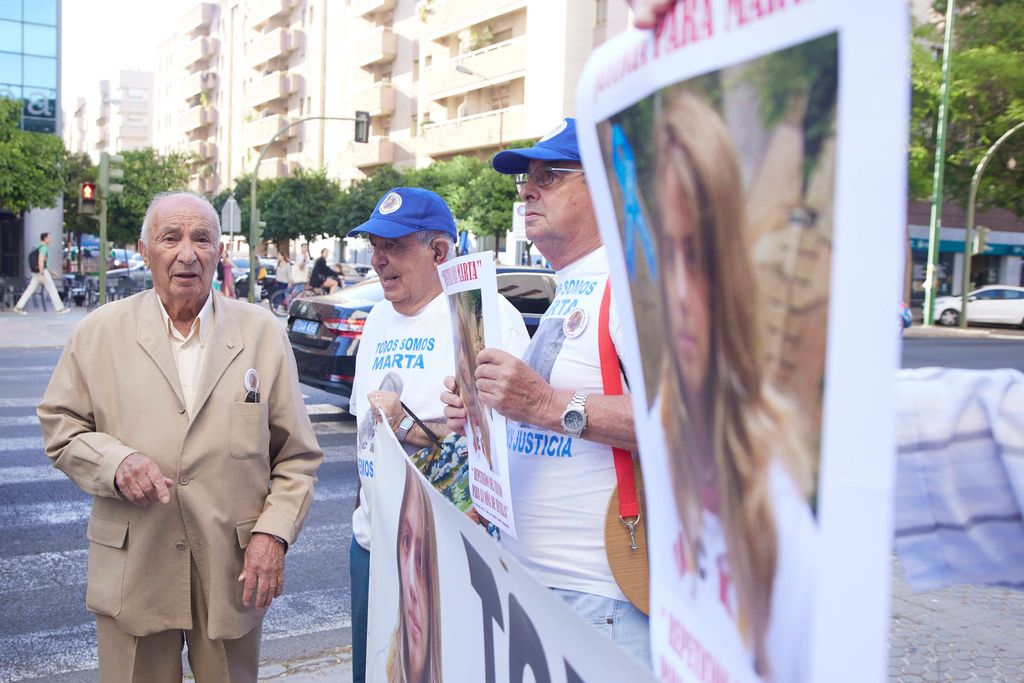 Los rostros de El Cuco y su madre en la primera sesión de juicio por falso testimonio en el caso Marta del Castillo