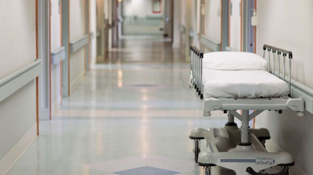 Bajan la incidencia y las hospitalizaciones en España Bajan la incidencia y las hospitalizaciones en España