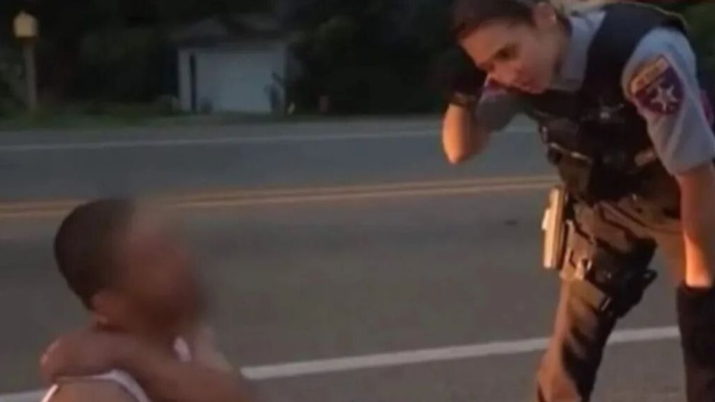 La Policía confunde a un hombre con el corazón roto con un borracho