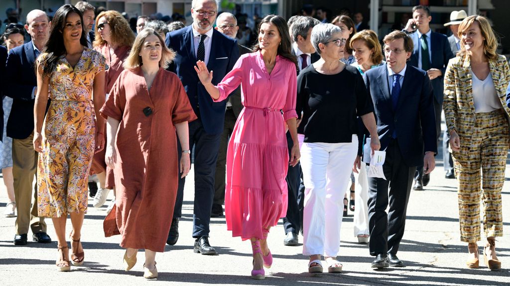 La reina Letizia inaugura la Feria del Libro de Madrid