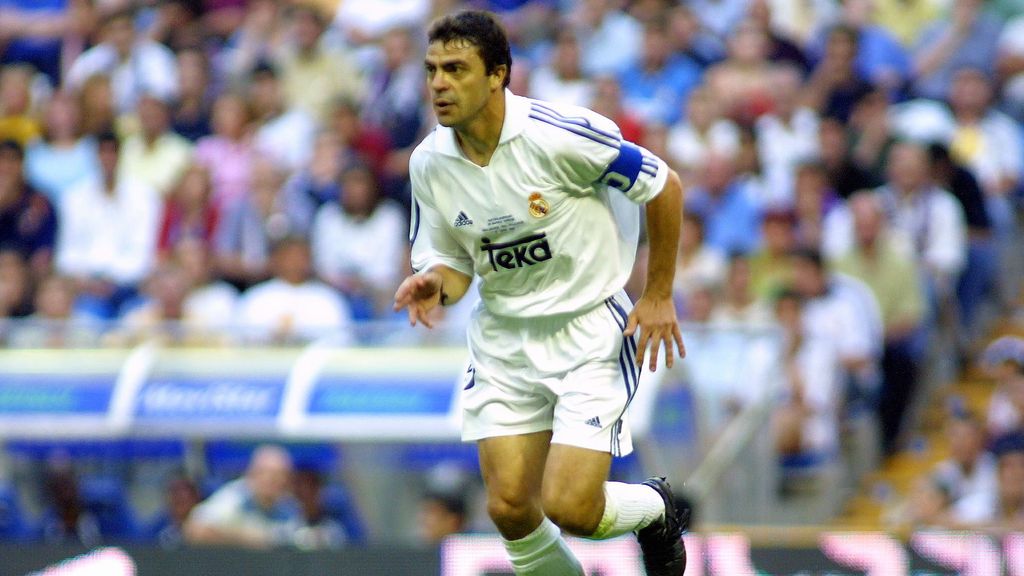 Sanchís, con el brazalete de capitán del Real Madrid