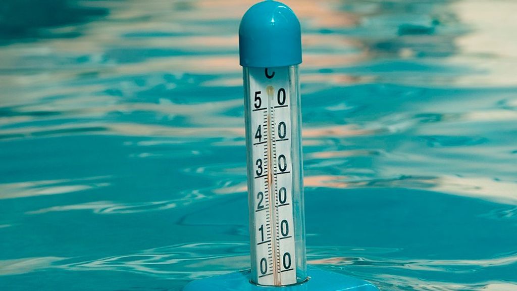 Será muy importante mantener el calor del agua de la piscina.