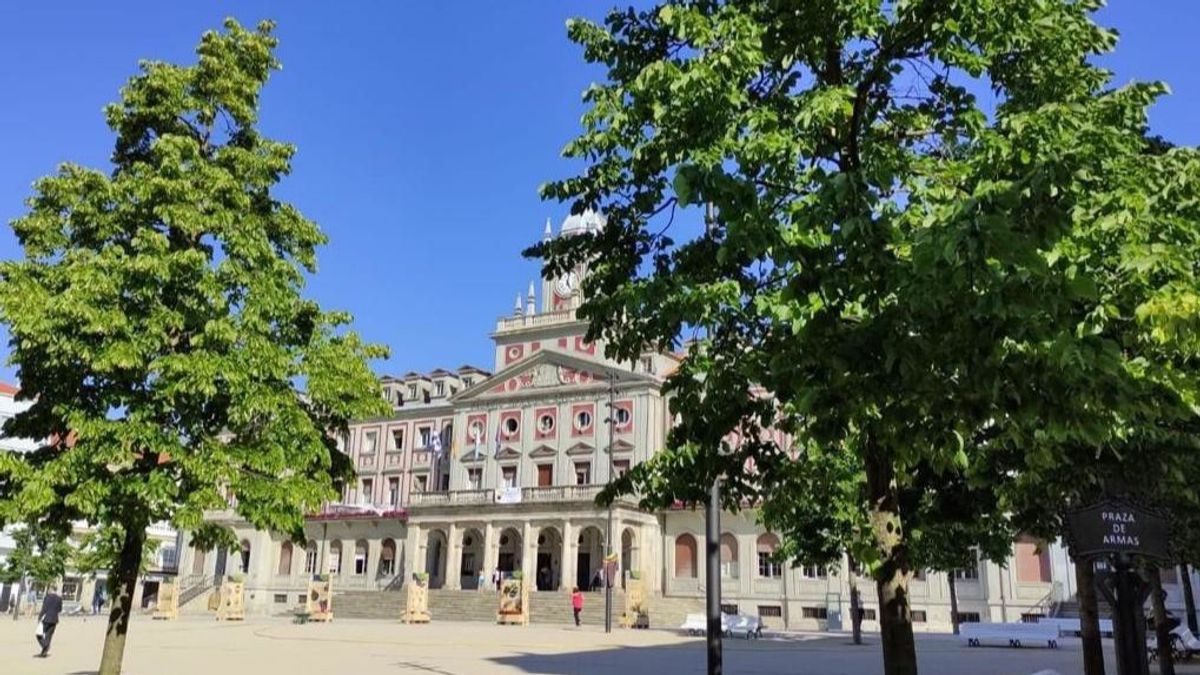Una radiografía de Ferrol, la ciudad más envejecida de España Una radiografía de Ferrol, la ciudad más envejecida de España