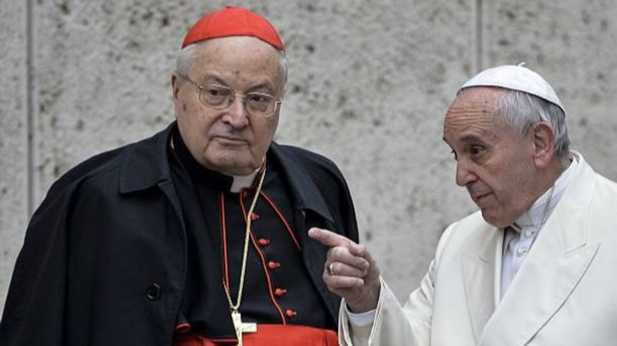 El cardenal Angelo Sodano junto al papa Francisco