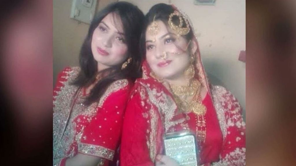 Las dos hermanas asesinadas en Pakistán, Uruj y Anisa Abbas