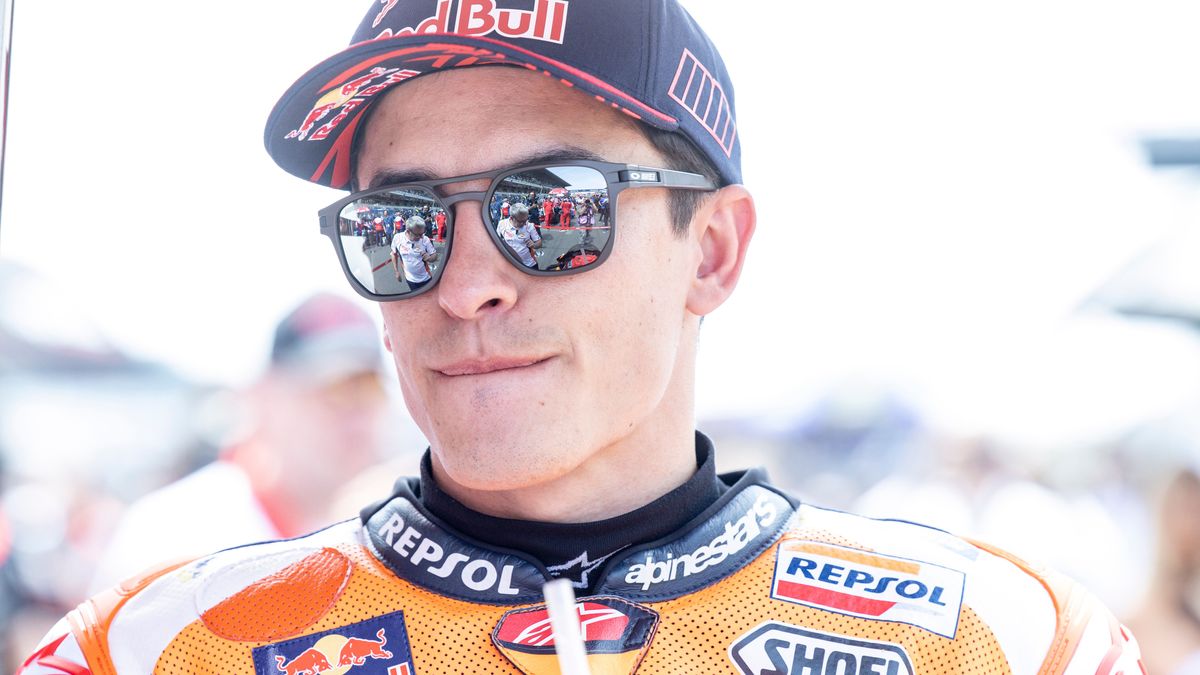Marquez Marc (spa), Repsol Honda Team, Honda RC213V, portrait during the MotoGP SHARK Grand Prix de France, 7th round of the 2022 FIM MotoGP World Championship, on the Circuit Bugatti of Le Mans from May 13 to 15, 2022 in Le Mans, France - Photo Studio Milagro / DPPI Marquez Marc (spa), Repsol Honda Team, Honda RC213V, portrait during the MotoGP SHARK Grand Prix de France, 7th round of the 2022 FIM MotoGP World Championship, on the Circuit Bugatti of Le Mans from May 13 to 15, 2022 in Le Mans, France - Photo Studio Milagro / DPPI