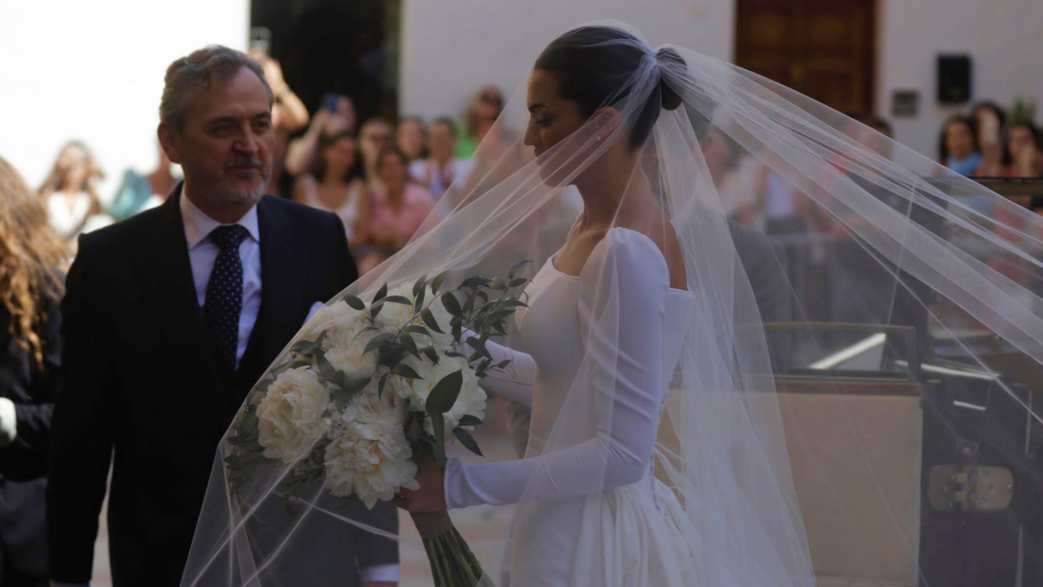 Wedding topic: las mejor y peor vestidas de la boda de la influencer Marta Lozano y Lorenzo Remohi