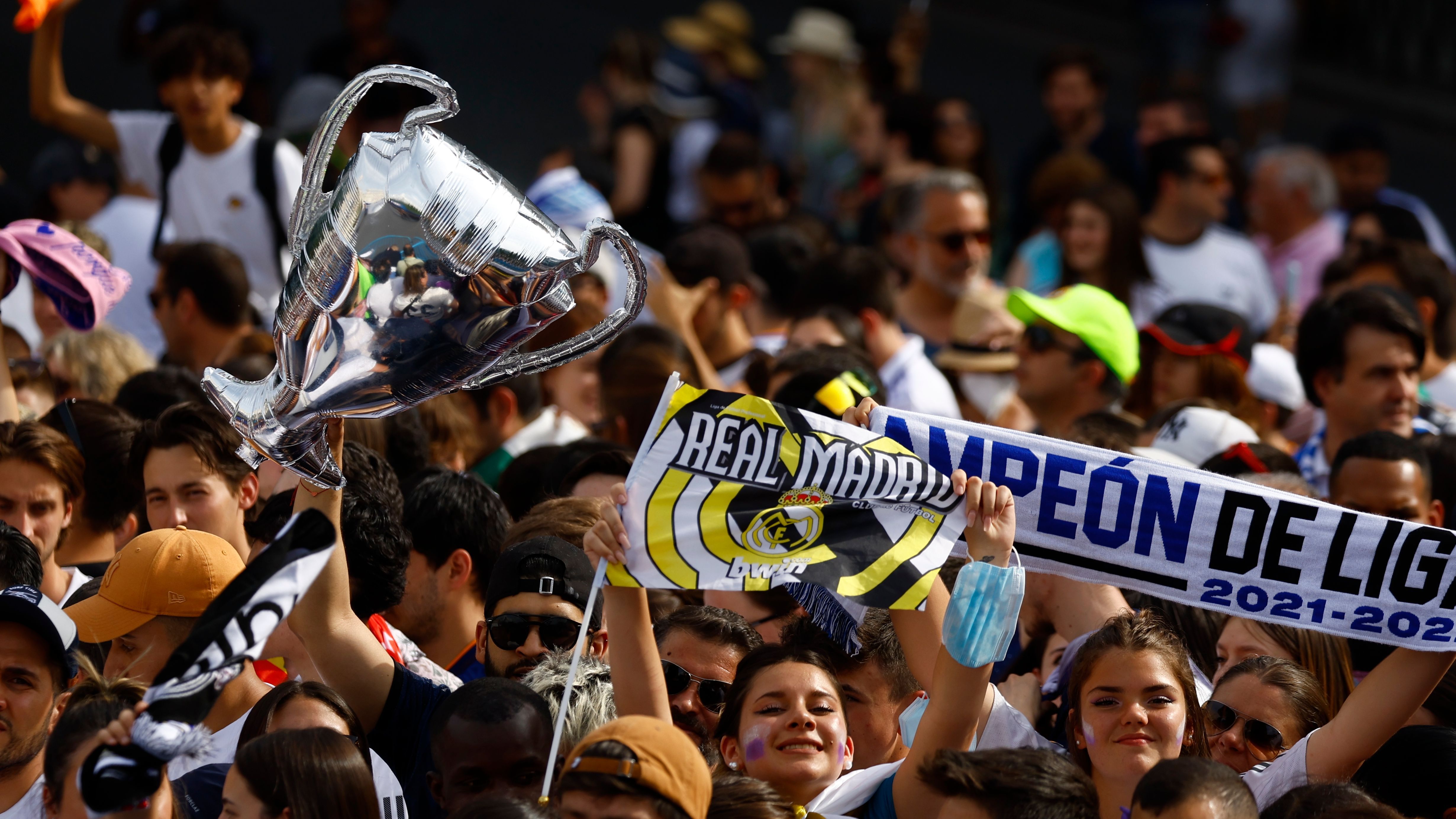 El Real Madrid celebra en Madrid su decimocuarta Copa de Europa