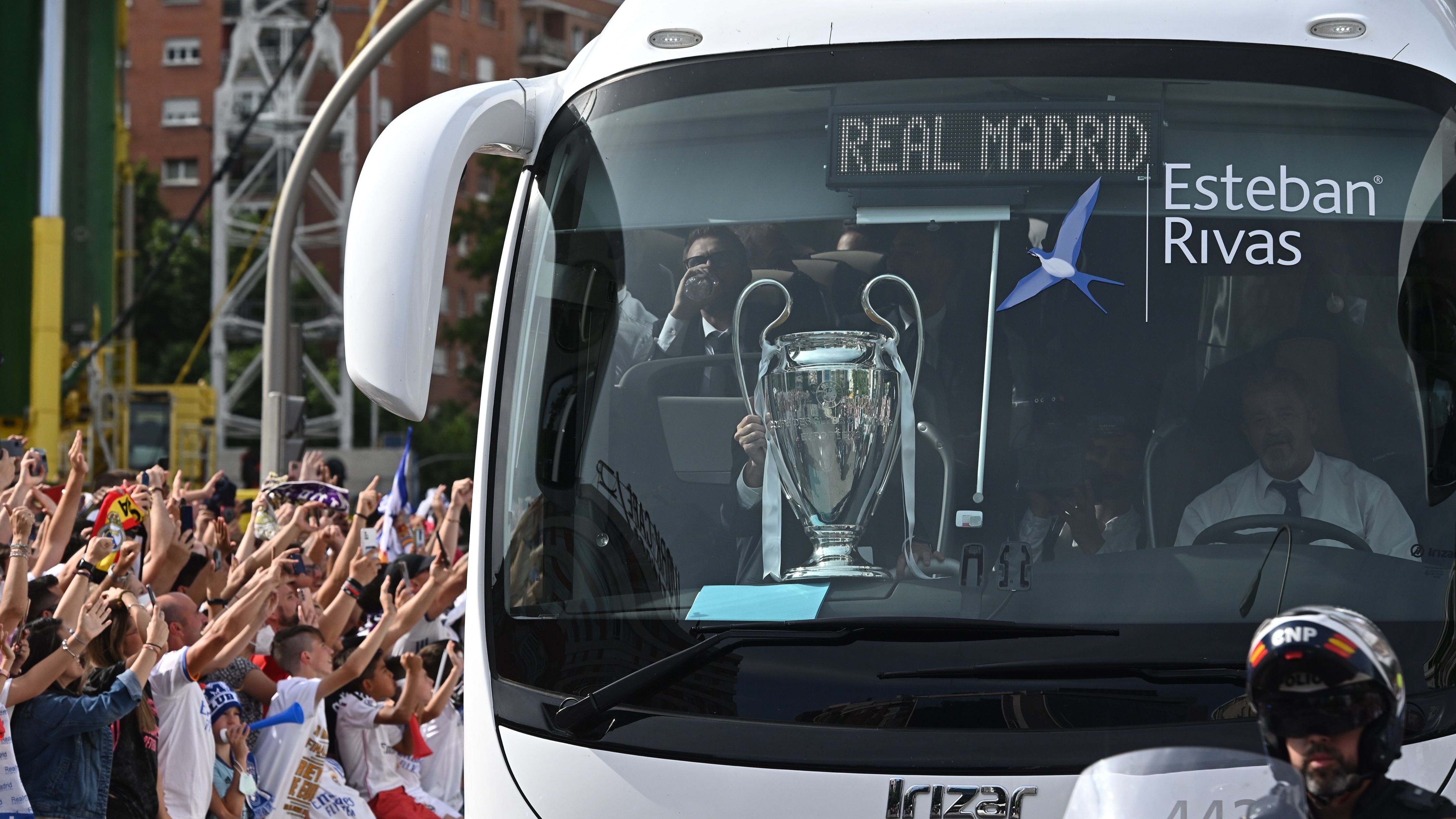 El Real Madrid celebra en Madrid su decimocuarta Copa de Europa