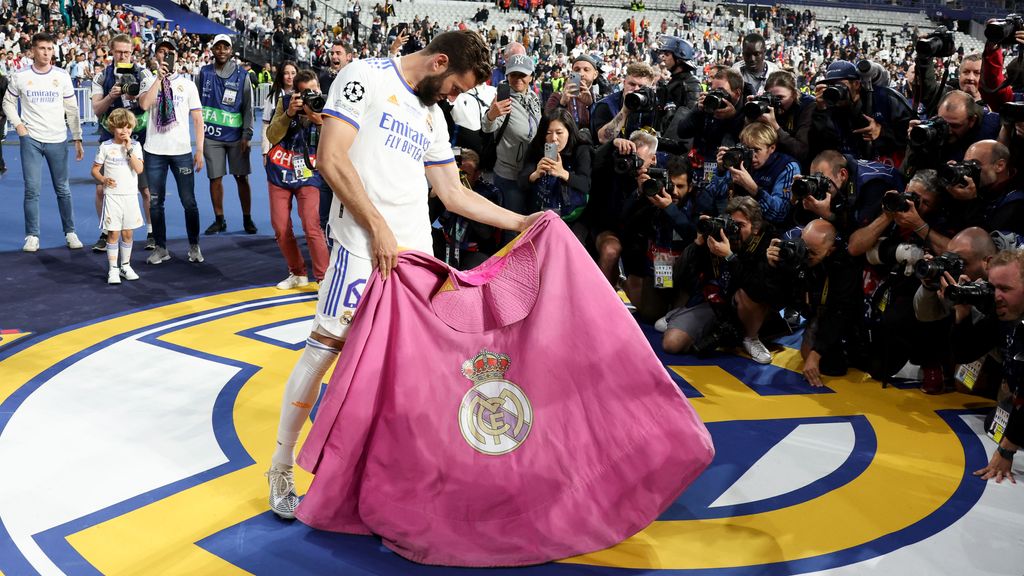 Nacho Fernandez of Real Madrid as a torero during the celebration following the UEFA Champions League Final football match between Liverpool FC and Real Madrid CF on May 28, 2022 at Stade de France in Saint-Denis near Paris, France - Photo Jean Catuffe / DPPI