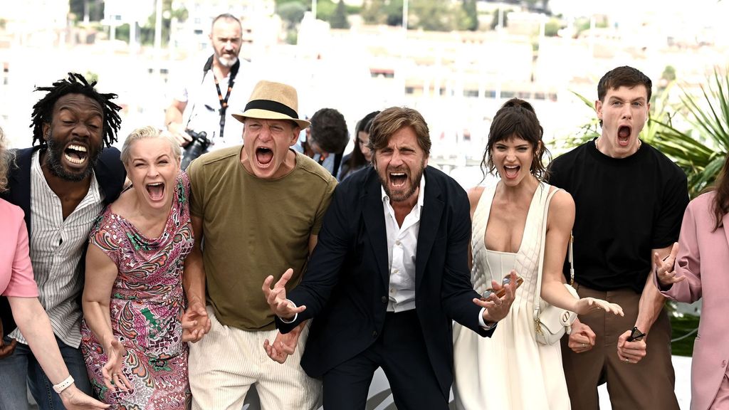 El sueco Ruben Östlund gana su segunda Palma de Oro del Festival de Cannes con 'Triangle of sadness'