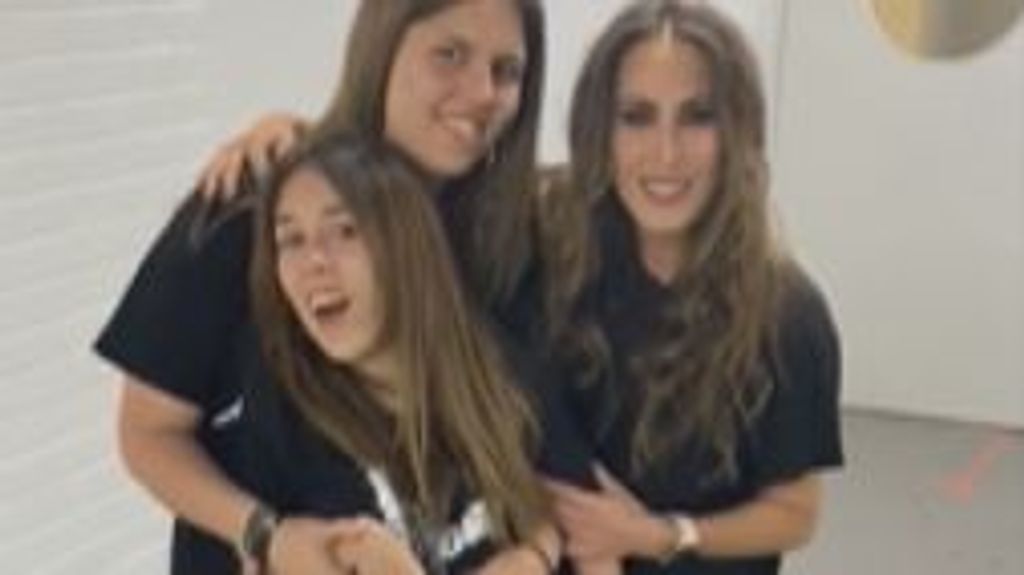Amigas inseparables conocen a Malú en Granada