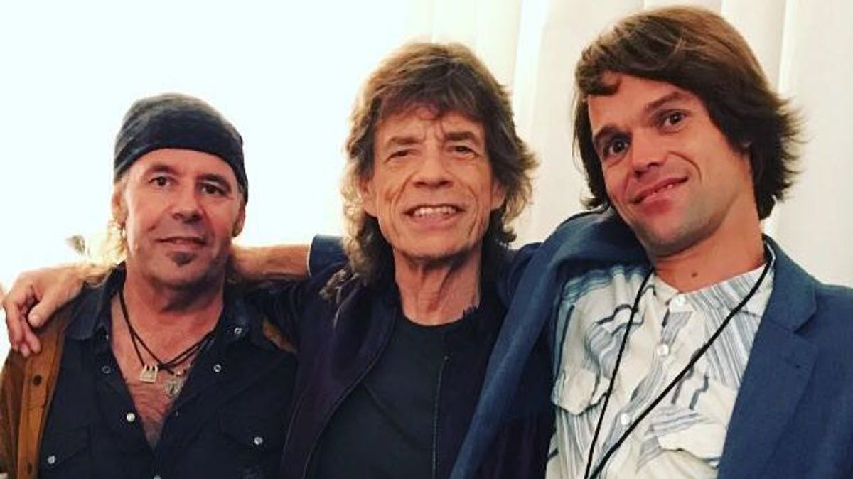 Javier Vargas, Mick Jagger y John Byron Jagger.