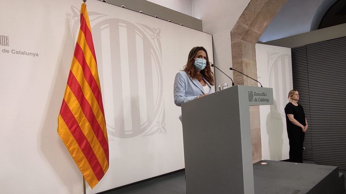La portavoz del Govern, Patrícia Plaja, anuncia el decreto ley en rueda de prensa La portavoz del Govern, Patrícia Plaja, anuncia el decreto ley en rueda de prensa
