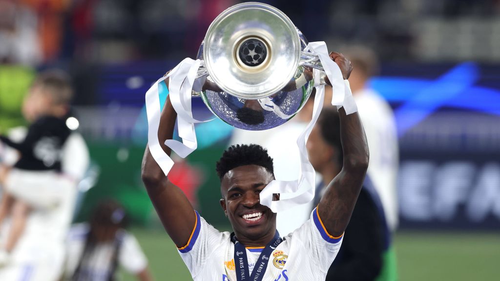 Vinicius alza el título de Liga de Campeones