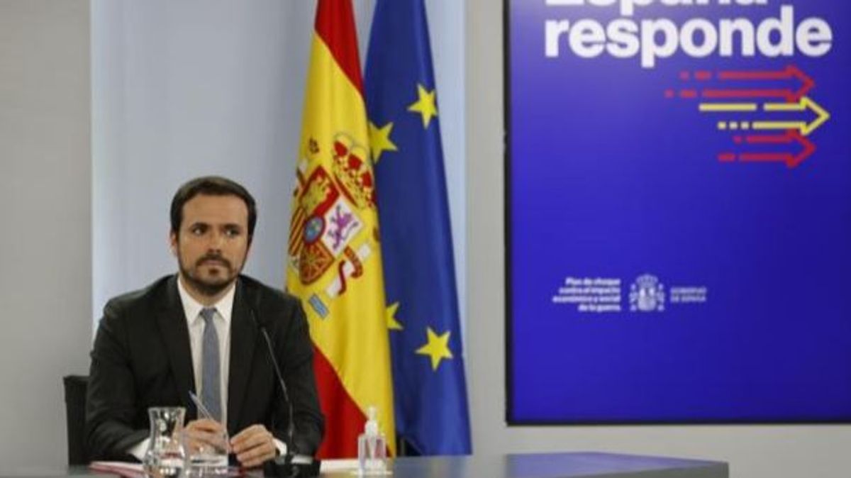 El ministro de Consumo, Alberto Garzón, ha mostrado su satisfacción por la nueva ley de atención al cliente
