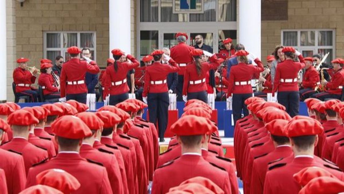El TSJPV obliga a la Ertzaintza a readmitir a un aspirante que fue expulsado en la prueba final El TSJPV obliga a la Ertzaintza a readmitir a un aspirante que fue expulsado en la prueba final