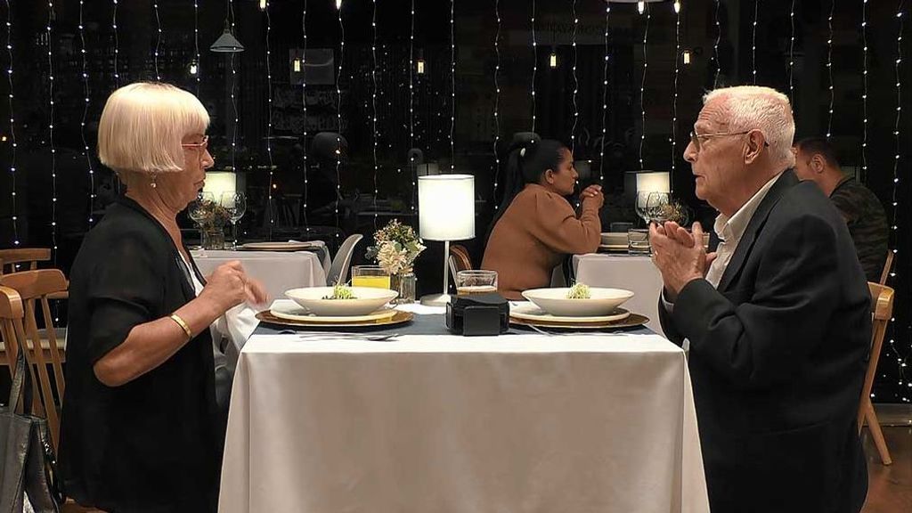 Ricardo y Carmen durante su paso por 'First Dates'