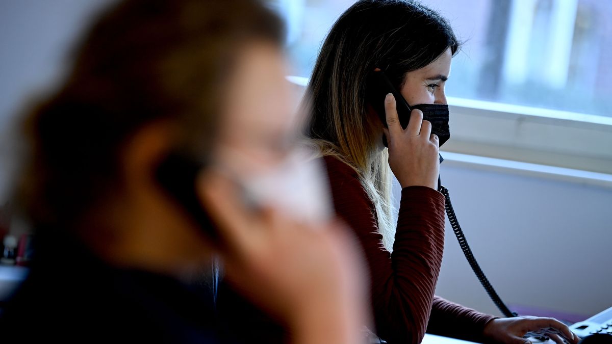 Servicios de atención al cliente Servicios de atención al cliente