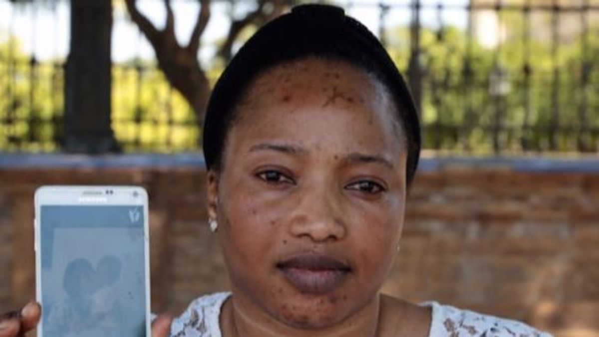 Oumo Totopa, la mujer migrante separada de su hijo tras llegar en patera a España Oumo Totopa, la mujer migrante separada de su hijo tras llegar en patera a España