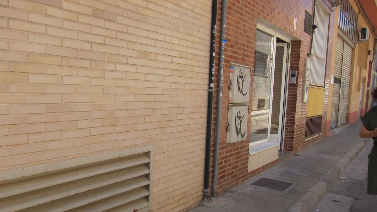 Portal donde sucedió el crimen de Zaragoza Portal donde sucedió el crimen de Zaragoza