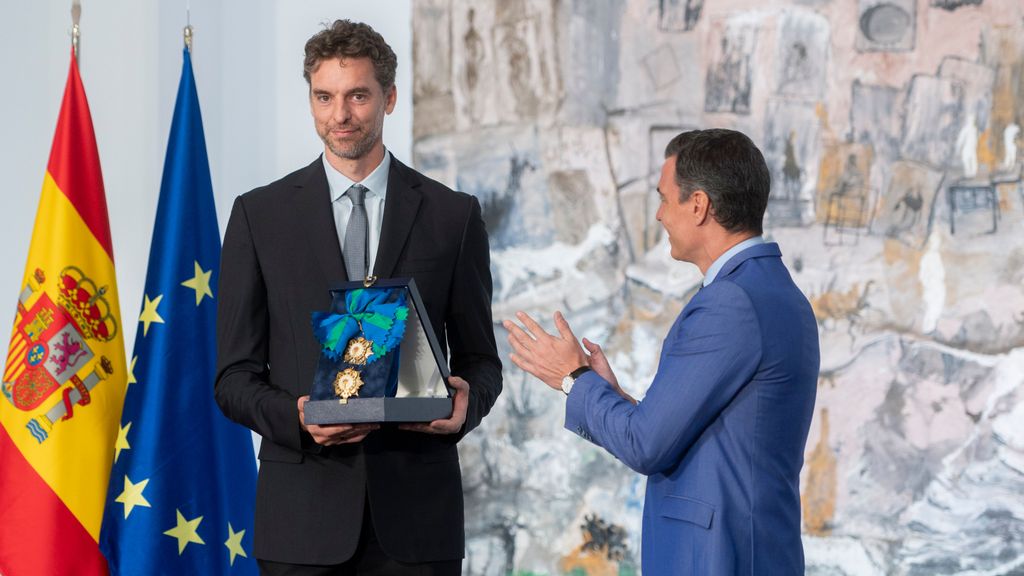Las lágrimas de Gasol en Moncloa al recibir la Gran Cruz del Mérito Deportivo
