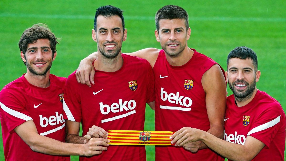 El Barcelona planea pedirle a sus capitanes una nueva rebaja salarial del 50% El Barcelona planea pedirle a sus capitanes una nueva rebaja salarial del 50%
